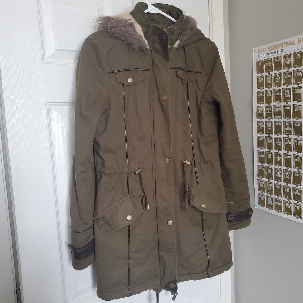 Green fall jacket - Picture 4 of 12
